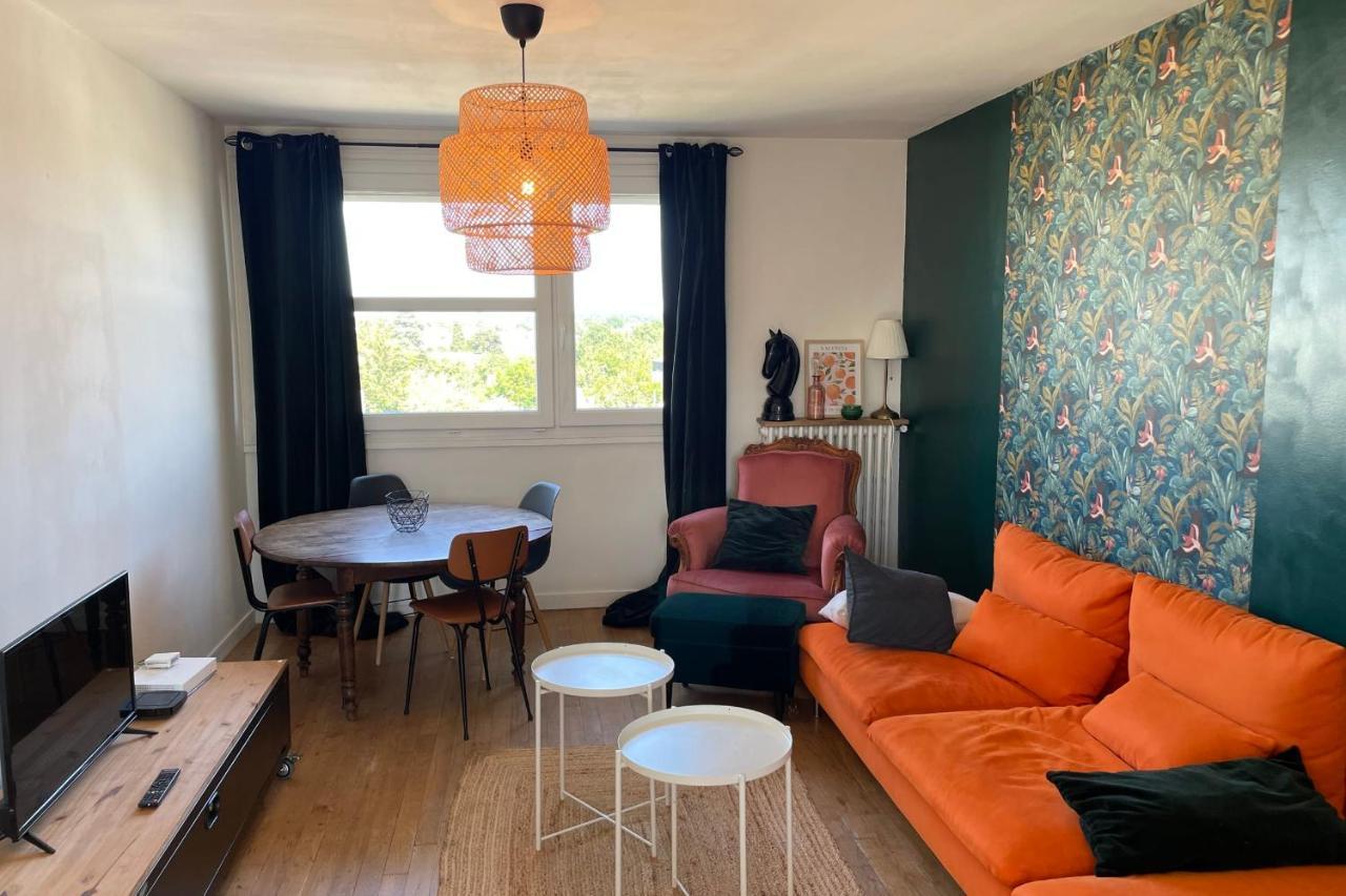 Les Lys Lumineux Elegant Raffine * Tours